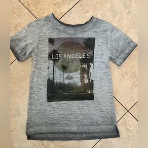 Devoted short sleeve shirt size 8. Gray with Los Angeles print